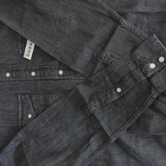 Men's Amazon Essentials Tailored Slim Fit Denim Western Button Up Shirt Small - Picture 6 of 8